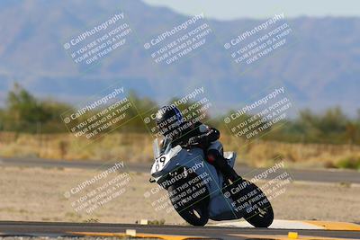 media/Oct-07-2023-CVMA (Sat) [[f84d08e330]]/Race 13 500 Supersport-350 Supersport/